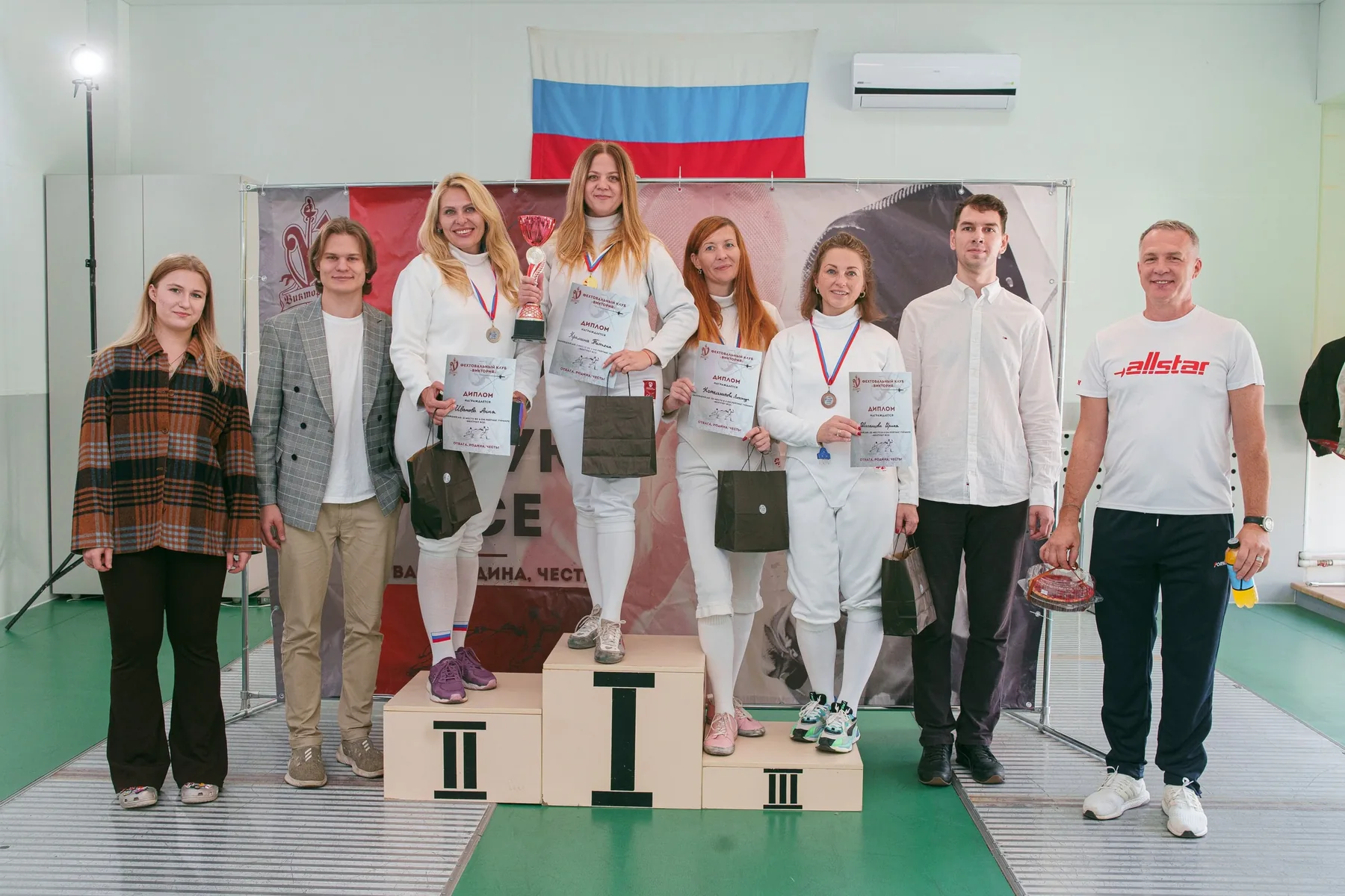 Финалисты турнира «Фехтуют все»